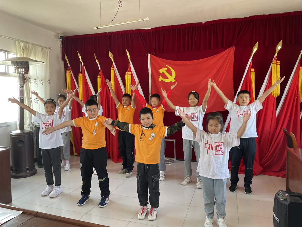 第八届同维希望小学“放飞希望”夏令营兰州营速记2_调整大小.jpg